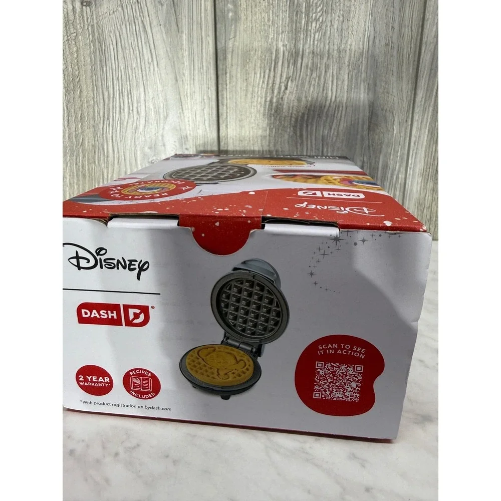 Disney Dash Stitch Mini Waffle Maker Holiday Stitch-mas Blue DDYMWST001BU New